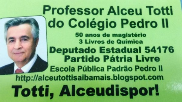 Em santinhos de candidatos